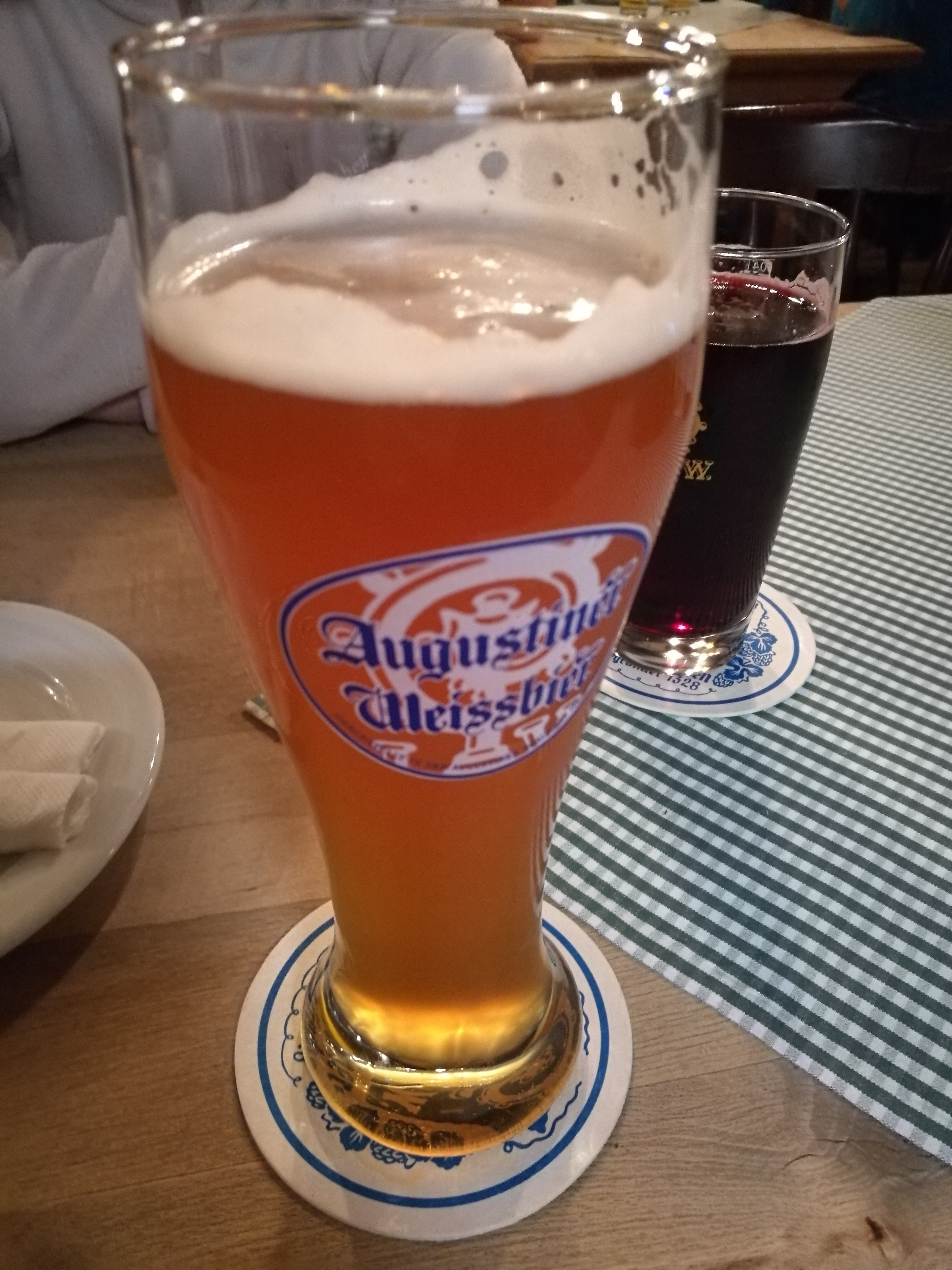 アウグスティナーケラーの白ビールの写真