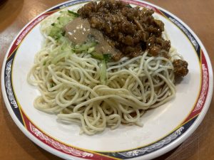 偉富麺館の涼麺の写真