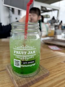 JR日立駅のカフェの中の写真